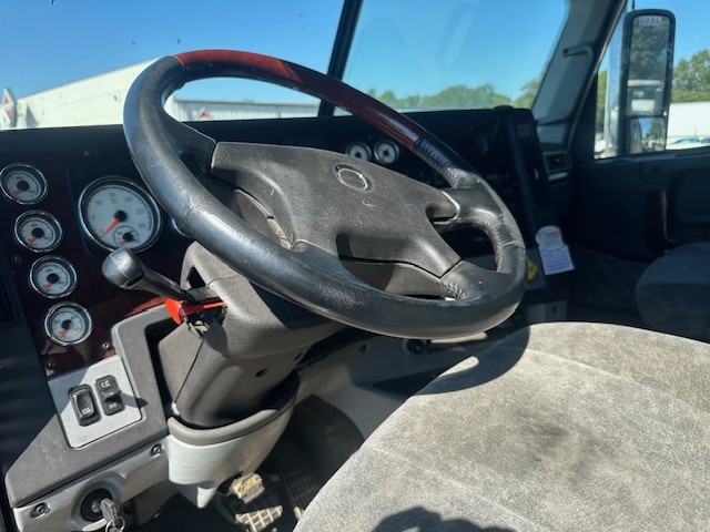 2022 FREIGHTLINER CORONADO 122 SD - image 6 of 6